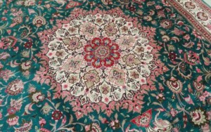 ペルシャ絨毯クム産シルク